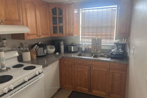 Apartment in Miami, Florida 1 bedroom, 85.66 sq.m. № 2087280 - photo 14