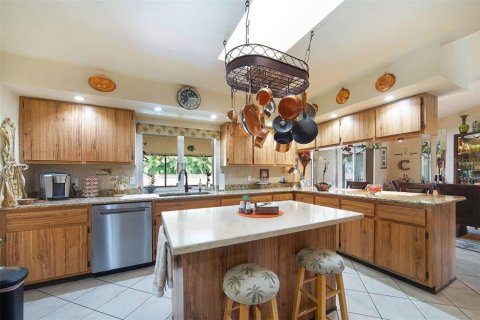 Villa ou maison à vendre à Cape Coral, Floride: 4 chambres, 176.51 m2 № 2339124 - photo 13