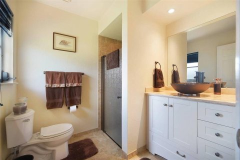 Villa ou maison à vendre à Cape Coral, Floride: 4 chambres, 176.51 m2 № 2339124 - photo 19