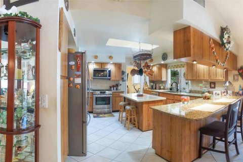 Villa ou maison à vendre à Cape Coral, Floride: 4 chambres, 176.51 m2 № 2339124 - photo 9