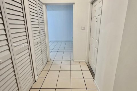 Condominio en venta en Miami, Florida, 3 dormitorios, 137.5 m2 № 2041184 - foto 4