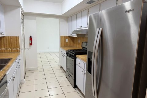 Condominio en venta en Miami, Florida, 3 dormitorios, 137.5 m2 № 2041184 - foto 10