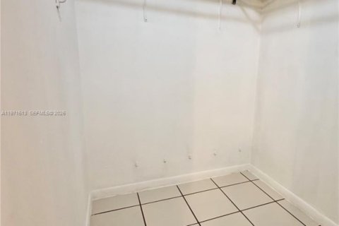 Condominio en venta en Miami, Florida, 3 dormitorios, 137.5 m2 № 2041184 - foto 22