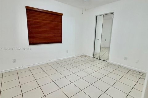 Condominio en venta en Miami, Florida, 3 dormitorios, 137.5 m2 № 2041184 - foto 18