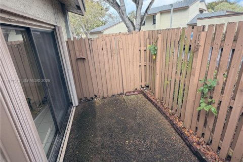 Condominio en venta en Miami, Florida, 3 dormitorios, 137.5 m2 № 2041184 - foto 26