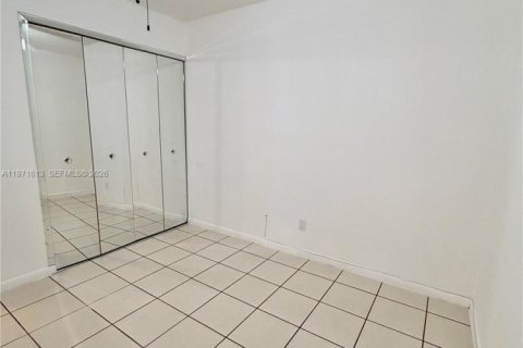 Condominio en venta en Miami, Florida, 3 dormitorios, 137.5 m2 № 2041184 - foto 16