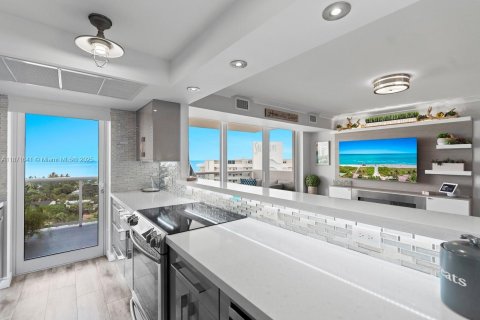 Copropriété à vendre à Fort Lauderdale, Floride: 2 chambres, 102.19 m2 № 1927934 - photo 8