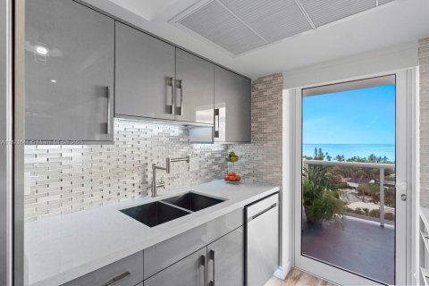 Copropriété à vendre à Fort Lauderdale, Floride: 2 chambres, 102.19 m2 № 1927934 - photo 9