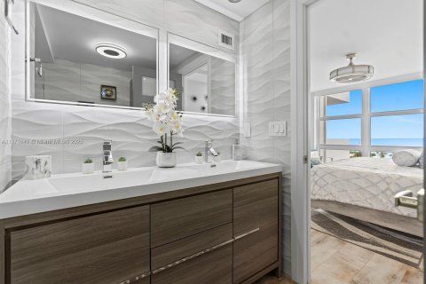 Copropriété à vendre à Fort Lauderdale, Floride: 2 chambres, 102.19 m2 № 1927934 - photo 25