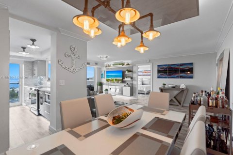 Copropriété à vendre à Fort Lauderdale, Floride: 2 chambres, 102.19 m2 № 1927934 - photo 16