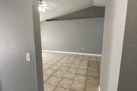 Casa en alquiler en Deltona, Florida, 3 dormitorios, 111.3 m2 № 1910878 - foto 9