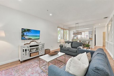 Touwnhouse à vendre à Longboat Key, Floride: 2 chambres, 133.78 m2 № 2380438 - photo 18