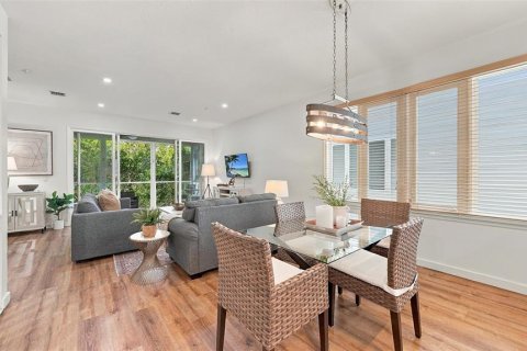 Touwnhouse à vendre à Longboat Key, Floride: 2 chambres, 133.78 m2 № 2380438 - photo 17