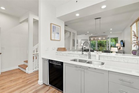 Touwnhouse à vendre à Longboat Key, Floride: 2 chambres, 133.78 m2 № 2380438 - photo 26