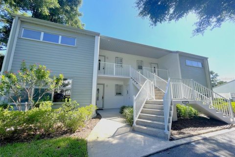 Condominio en alquiler en Inverness, Florida, 2 dormitorios, 90.12 m2 № 2207921 - foto 2