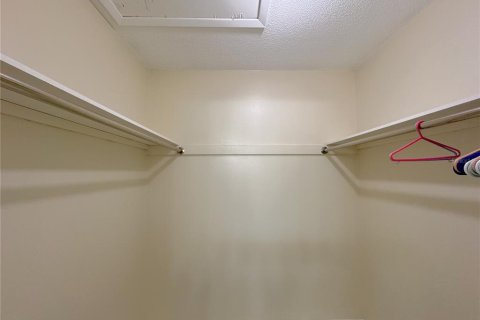Condominio en alquiler en Inverness, Florida, 2 dormitorios, 90.12 m2 № 2207921 - foto 10
