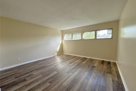 Condominio en alquiler en Inverness, Florida, 2 dormitorios, 90.12 m2 № 2207921 - foto 7