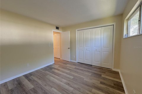 Condominio en alquiler en Inverness, Florida, 2 dormitorios, 90.12 m2 № 2207921 - foto 15
