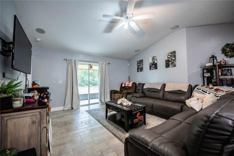 Villa ou maison à vendre à Auburndale, Floride: 4 chambres, 139.73 m2 № 2436751 - photo 8