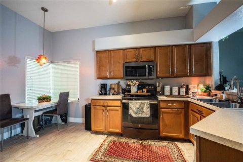Villa ou maison à vendre à Auburndale, Floride: 4 chambres, 139.73 m2 № 2436751 - photo 5