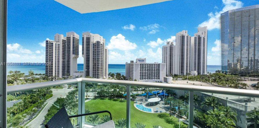 Кондоминиум с 1 спальней в Санни-Айлс-Бич, Флорида № 2008321