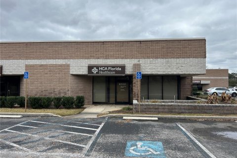 Commercial property in Ocala, Florida 661.93 sq.m. № 2234904 - photo 2