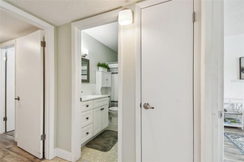 Купить кондоминиум в Клируотер, Флорида 6 комнат, 127.28м2, № 1766204 - фото 21