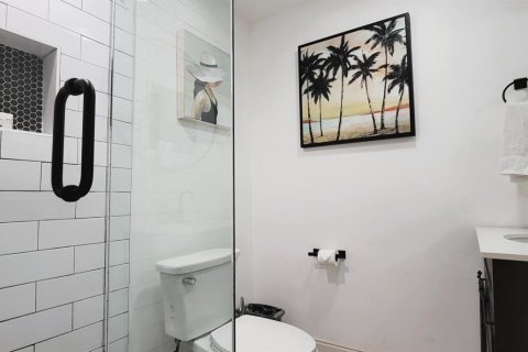 Villa ou maison à louer à West Palm Beach, Floride: 2 chambres, 130.62 m2 № 2253131 - photo 15