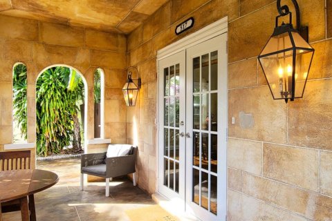 Villa ou maison à louer à West Palm Beach, Floride: 2 chambres, 130.62 m2 № 2253131 - photo 4