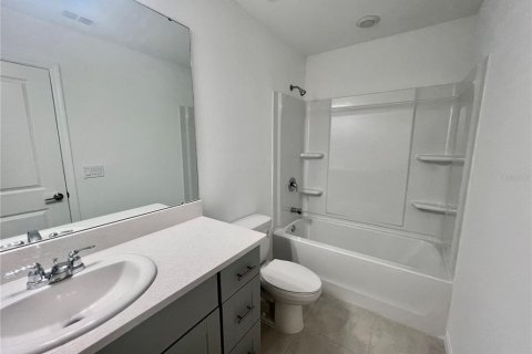Townhouse in Kissimmee, Florida 2 bedrooms, 118.45 sq.m. № 2267265 - photo 7