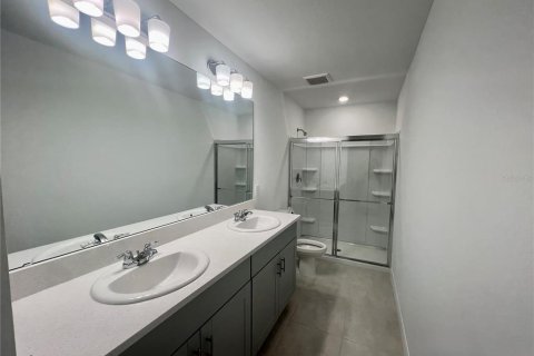 Townhouse in Kissimmee, Florida 2 bedrooms, 118.45 sq.m. № 2267265 - photo 8