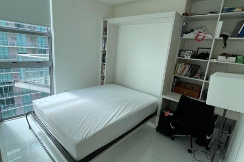 Купить кондоминиум в Майами, Флорида 2 спальни, 85.56м2, № 2168163 - фото 14