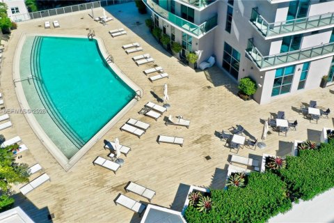 Купить кондоминиум в Майами, Флорида 2 спальни, 85.56м2, № 2168163 - фото 25