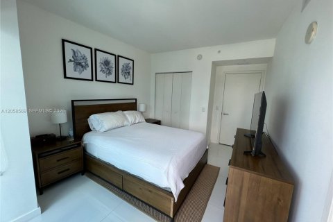 Купить кондоминиум в Майами, Флорида 2 спальни, 85.56м2, № 2168163 - фото 9