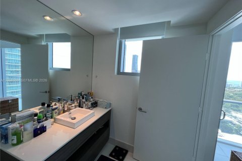 Купить кондоминиум в Майами, Флорида 2 спальни, 85.56м2, № 2168163 - фото 10