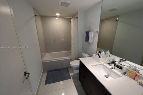 Купить кондоминиум в Майами, Флорида 2 спальни, 85.56м2, № 2168163 - фото 19