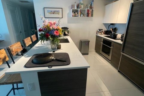 Купить кондоминиум в Майами, Флорида 2 спальни, 85.56м2, № 2168163 - фото 3