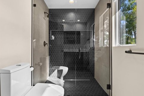 House in Belleair Beach, Florida 4 bedrooms, 367.71 sq.m. № 1899471 - photo 27