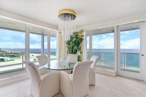 Condo in Fort Lauderdale, Florida, 2 bedrooms  № 2392512 - photo 15