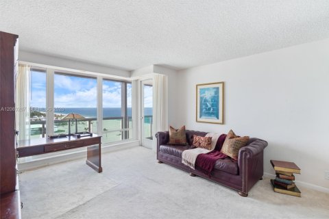 Condo in Fort Lauderdale, Florida, 2 bedrooms  № 2392512 - photo 29