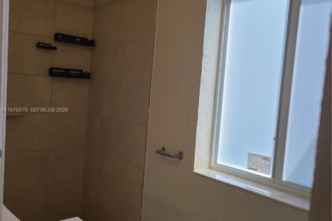 Снять в аренду квартиру в Холливуд, Флорида 1 спальня, 48.77м2, № 2040972 - фото 6