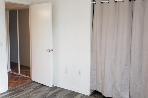 Condo in Sarasota, Florida, 2 bedrooms  № 2206686 - photo 23