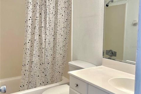 Condo in Sarasota, Florida, 2 bedrooms  № 2206686 - photo 20