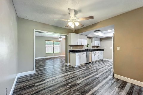 Casa en venta en Ocala, Florida, 3 dormitorios, 170.29 m2 № 1898496 - foto 11