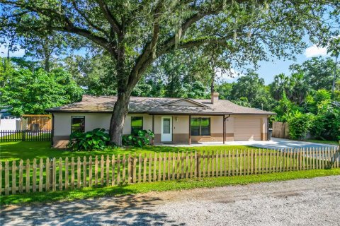 Casa en venta en Ocala, Florida, 3 dormitorios, 170.29 m2 № 1898496 - foto 1