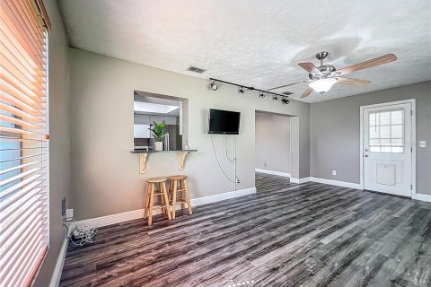 Casa en venta en Ocala, Florida, 3 dormitorios, 170.29 m2 № 1898496 - foto 18