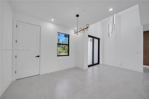 Casa en venta en Lehigh Acres, Florida, 4 dormitorios, 165.18 m2 № 2087266 - foto 18