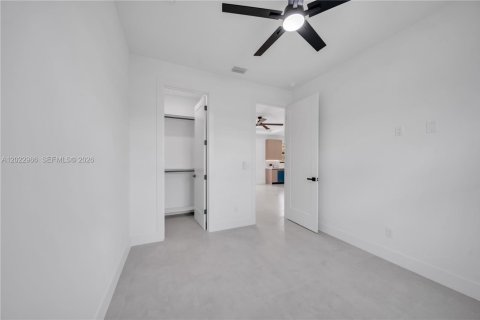 Casa en venta en Lehigh Acres, Florida, 4 dormitorios, 165.18 m2 № 2087266 - foto 27