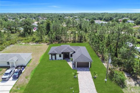 Casa en venta en Lehigh Acres, Florida, 4 dormitorios, 165.18 m2 № 2087266 - foto 6