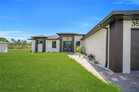 Casa en venta en Lehigh Acres, Florida, 4 dormitorios, 165.18 m2 № 2087266 - foto 4